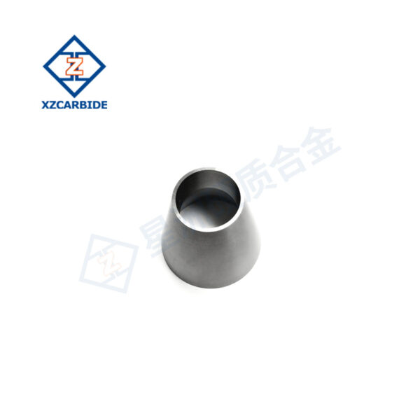 High-pressure sandblasting nozzle