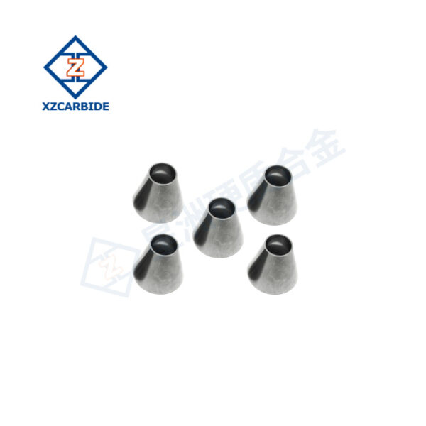 Wear-resistant sandblasting nozzle